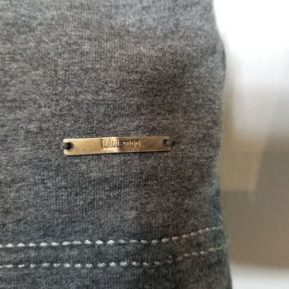 Lululemon Women's Awareness Wrap Jacket with Hood Sz 4 Snap Gray Pink Athletic - Picture 9 of 9